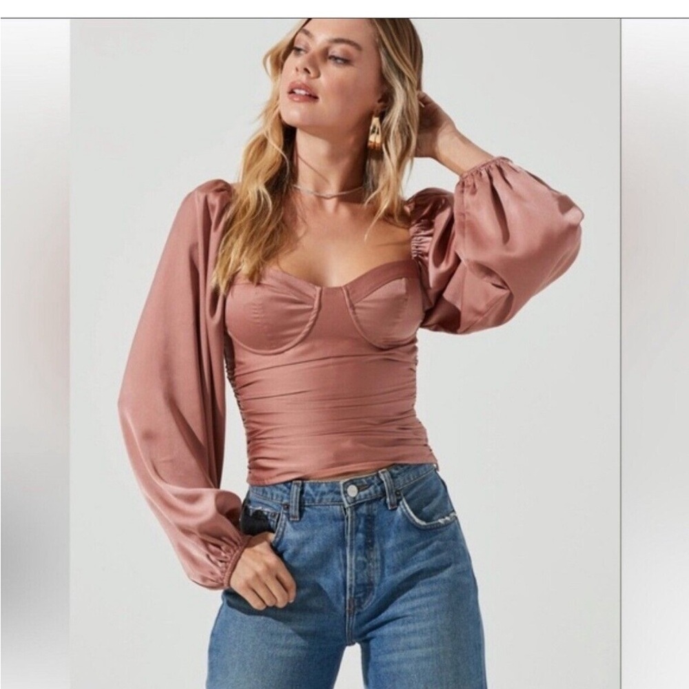 ASTR the label long sleeve top